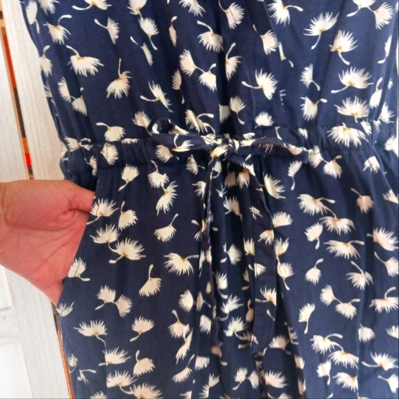 FINAL SALE! Old Navy Blue & White Dandelion Print Jumpsuit - S - Picture 3 of 11